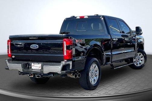 Agate Black 2023 Ford F-250 Lariat