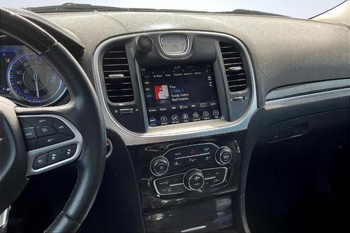 2018 Chrysler 300 Limited