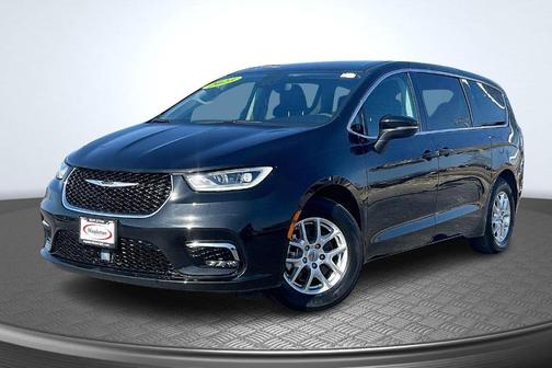 2023 Chrysler Pacifica Touring-L