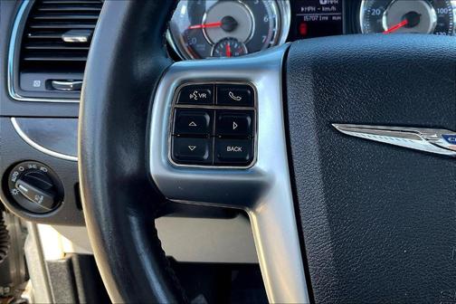2013 Chrysler Town & Country Touring
