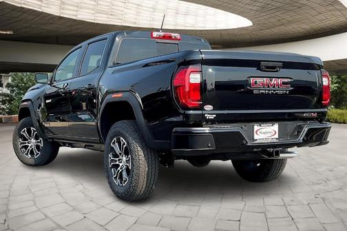 2025 GMC Canyon AT4