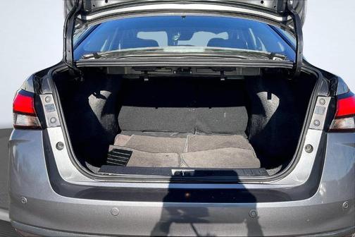 2024 Nissan Versa 1.6 SR