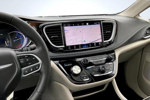 2023 Chrysler Pacifica Hybrid Limited