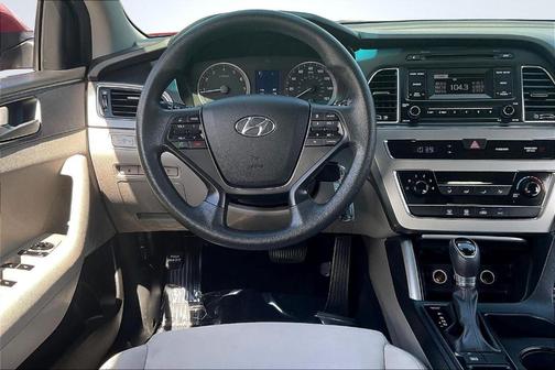 2017 Hyundai SONATA Base