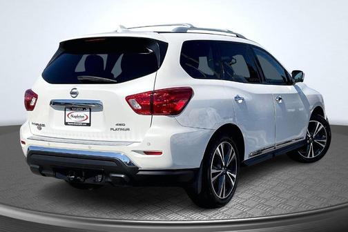 White 2020 Nissan Pathfinder Platinum
