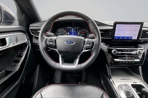 Carbonized Gray 2024 Ford Explorer ST-Line