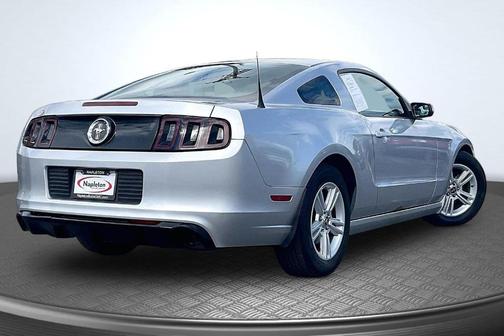 Ingot Silver Metallic 2014 Ford Mustang V6
