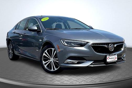 2020 Buick Regal Sportback Essence