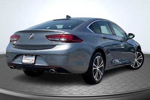 2020 Buick Regal Sportback Essence