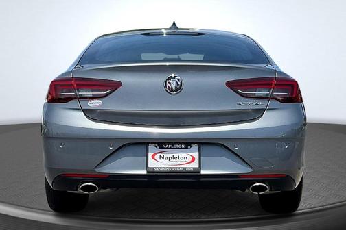 2020 Buick Regal Sportback Essence