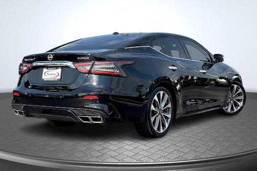 2023 Nissan Maxima Platinum