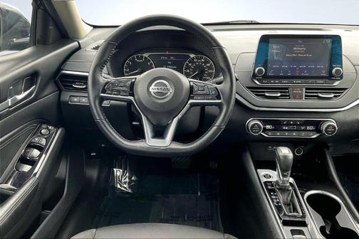 2020 Nissan Altima 2.5 SV