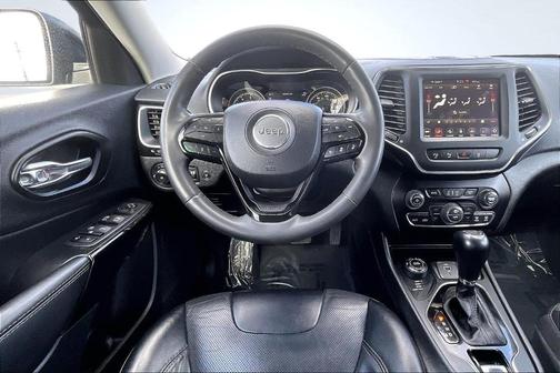 2023 Jeep Cherokee Altitude Lux