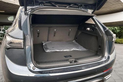 Quartz Blue Metallic 2026 Buick Envision Avenir