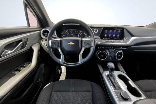 Summit White 2022 Chevrolet Blazer 2LT