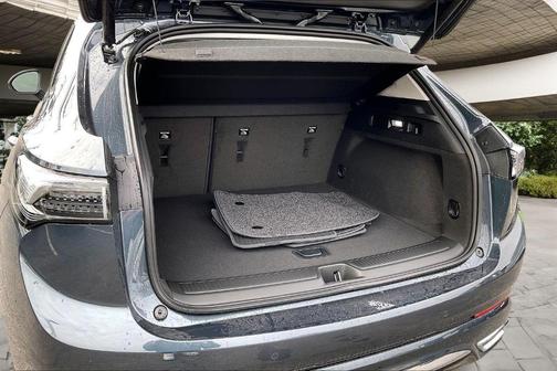 Quartz Blue Metallic 2026 Buick Envision Avenir