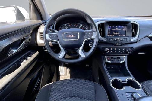 Summit White 2024 GMC Terrain SLE