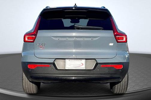 2023 Volvo XC40 Recharge Pure Electric Twin Plus
