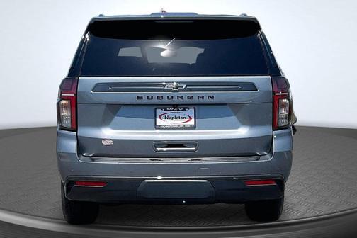 Shadow Gray Metallic 2021 Chevrolet Suburban Z71