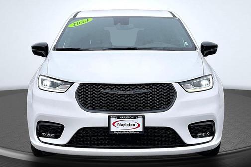 White 2024 Chrysler Pacifica Hybrid Select