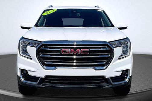 Summit White 2023 GMC Terrain SLT