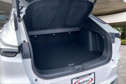 White Frost Tri-Coat 2026 Buick Envista Avenir