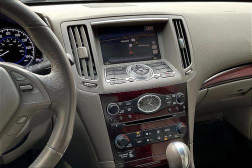 2012 INFINITI G37x Base