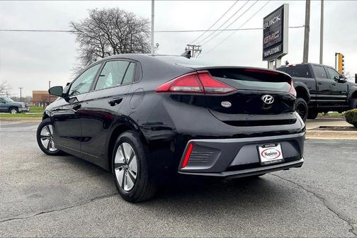 2020 Hyundai IONIQ Hybrid Blue