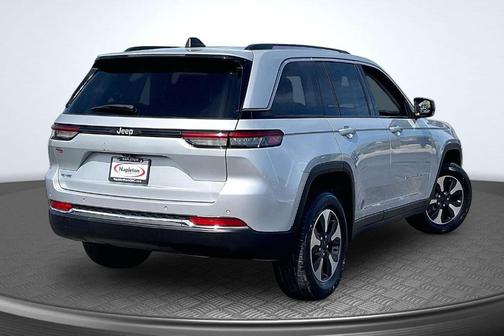 Silver Zynith 2024 Jeep Grand Cherokee 4xe Base