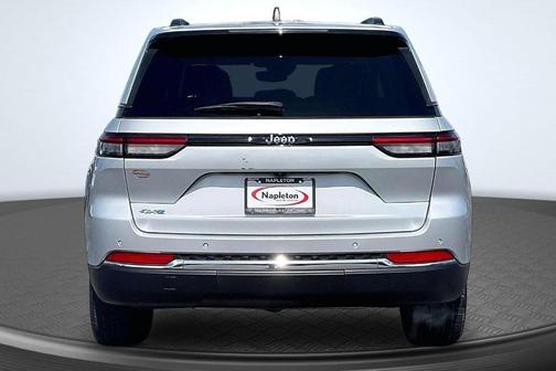 Silver Zynith 2024 Jeep Grand Cherokee 4xe Base