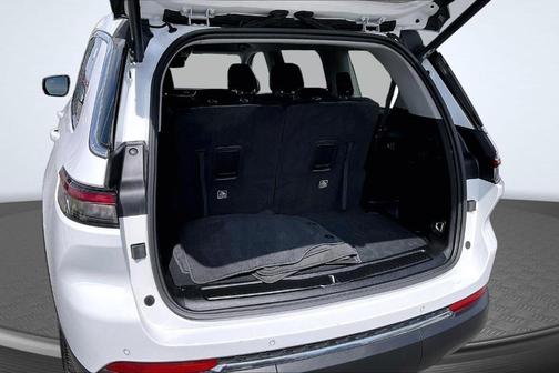 Bright White Clearcoat 2022 Jeep Grand Cherokee L Limited