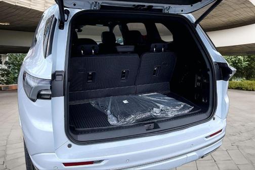 White Tri-Coat 2026 Buick Enclave Avenir
