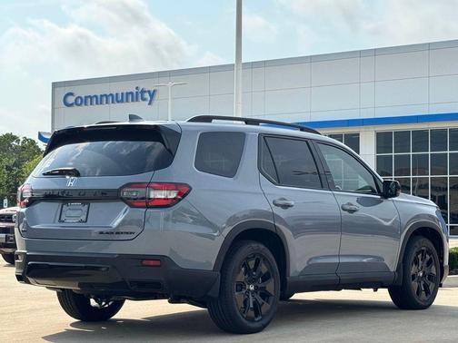 Sonic Gray Pearl 2026 Honda Pilot Black Edition