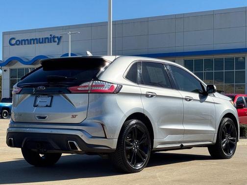 2020 Ford Edge ST
