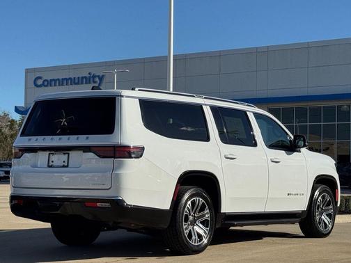 Bright White Clearcoat 2024 Jeep Wagoneer L Series II 4x4