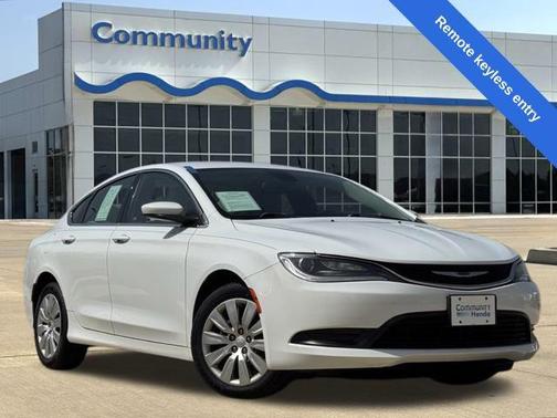 2015 Chrysler 200 LX