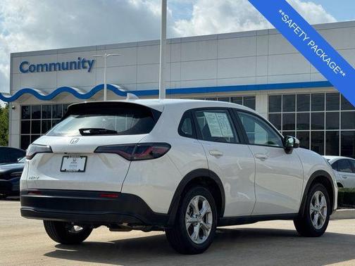 2025 Honda HR-V LX
