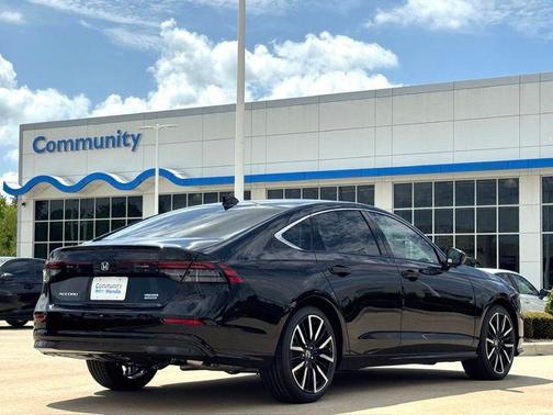 2025 Honda Accord Hybrid Touring