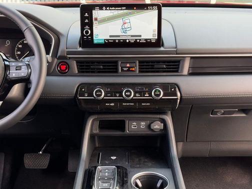 2025 Honda Pilot Touring 8-Passenger