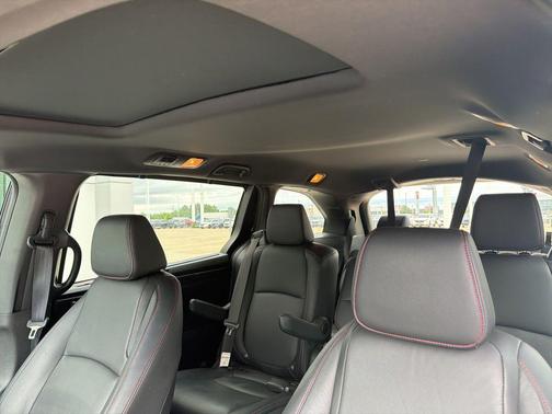 Crystal Black Pearl 2024 Honda Odyssey Sport