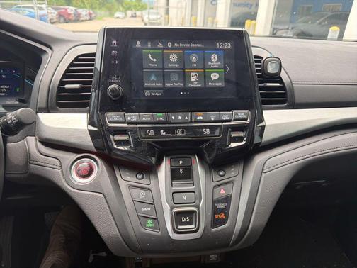 Crystal Black Pearl 2024 Honda Odyssey Sport