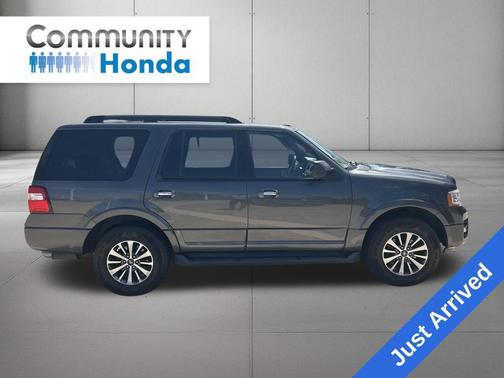 MAGNETIC METALLIC 2017 Ford Expedition XLT