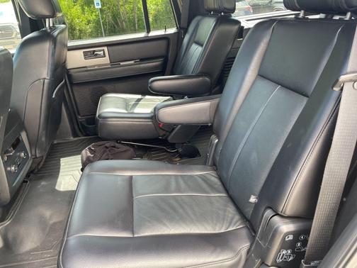 MAGNETIC METALLIC 2017 Ford Expedition XLT