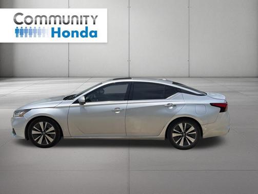Brilliant Silver Metallic 2020 Nissan Altima 2.5 SL