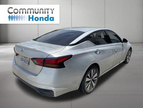 Brilliant Silver Metallic 2020 Nissan Altima 2.5 SL