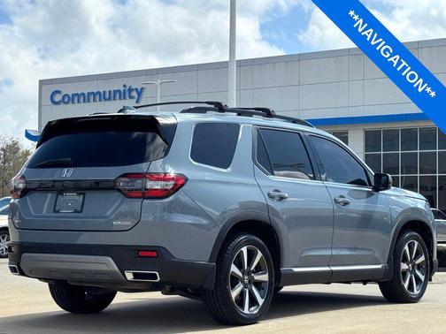 2024 Honda Pilot Touring 8-Passenger