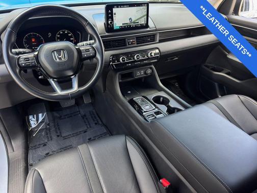 2024 Honda Pilot Touring 8-Passenger