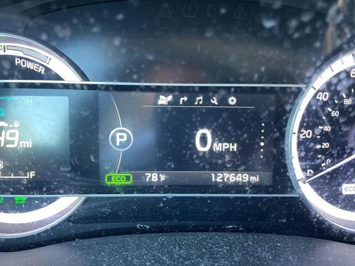 Aurora Black Pearl 2017 Kia Niro Touring