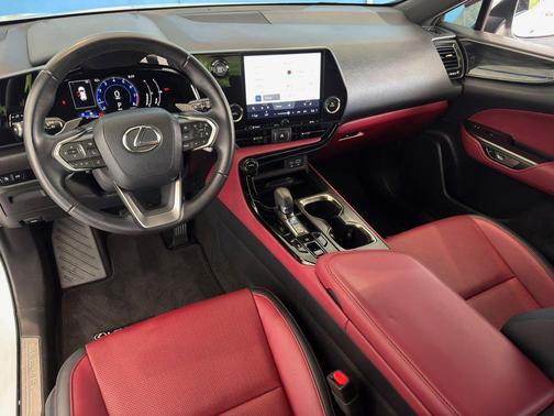Eminent White Pearl 2025 Lexus NX 250 Premium