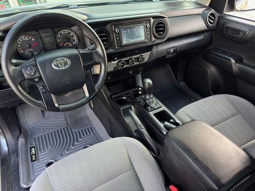 2016 Toyota Tacoma SR